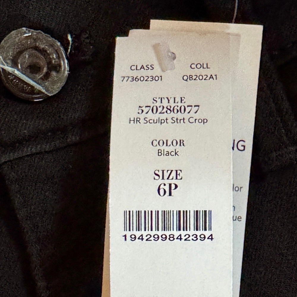 NWT White House Black Market The Straight Crop Black Jeans (6P) - Picture 11 of 15